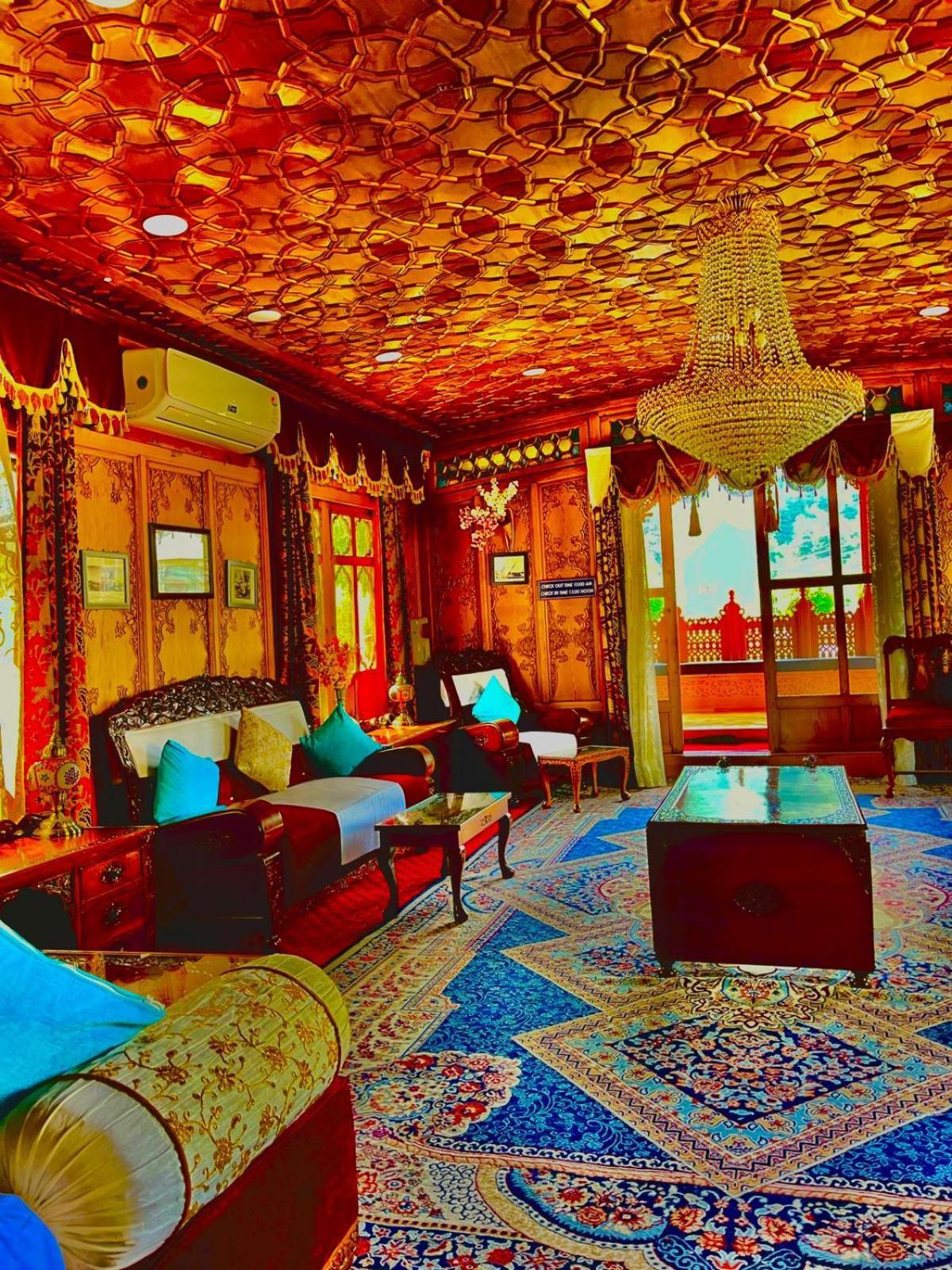 Crown Of India Group Of Houseboats Hotel Srinagar  Luaran gambar