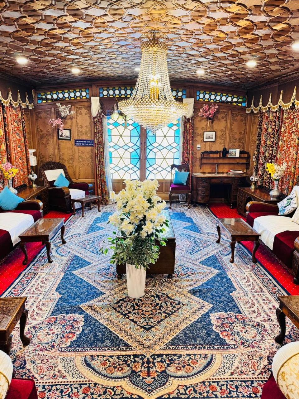 Crown Of India Group Of Houseboats Hotel Srinagar  Luaran gambar