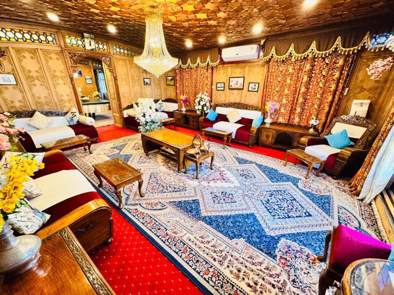 Crown Of India Group Of Houseboats Hotel Srinagar  Luaran gambar
